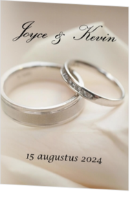 Trouwkaarten met ringen - trouwkaart silver rings on white rose, ek rh