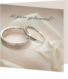 uitnodigingskaarten huwelijksjubileum - trouwkaart silver rings on white rose 50 jaar getrouwd, vk
