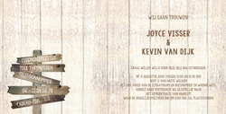 hippe trouwkaart met wegwijzer op houten achtergrond mk1508, vk Binnenkant